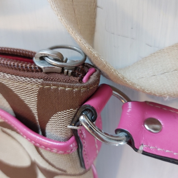 COACH crossbody hand bag - Picture 4 of 16